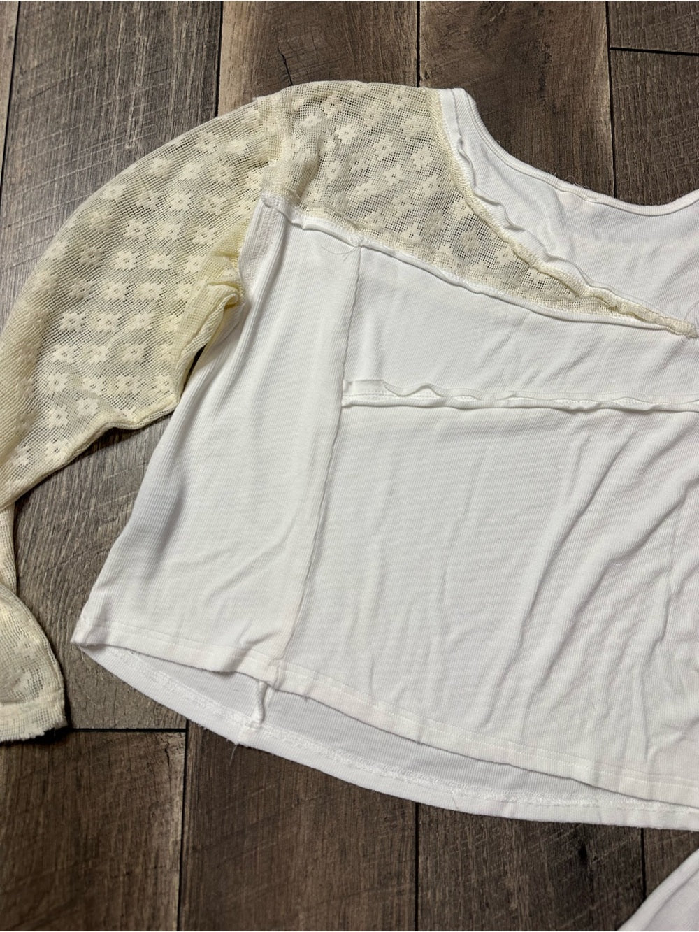 POL Lace/Ribbed Long Sleeve Crop Top