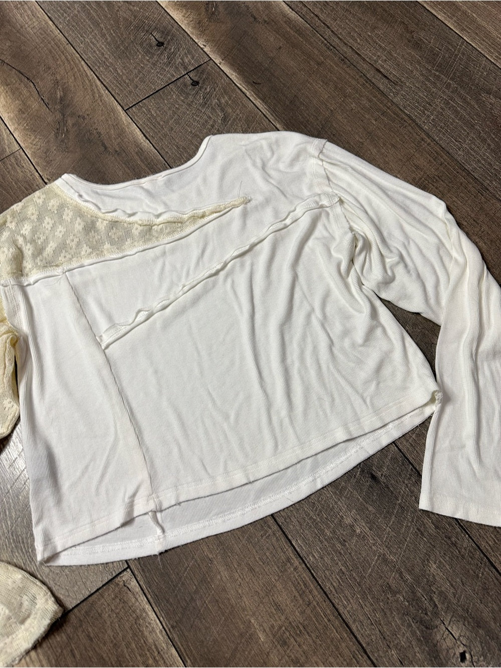 POL Lace/Ribbed Long Sleeve Crop Top
