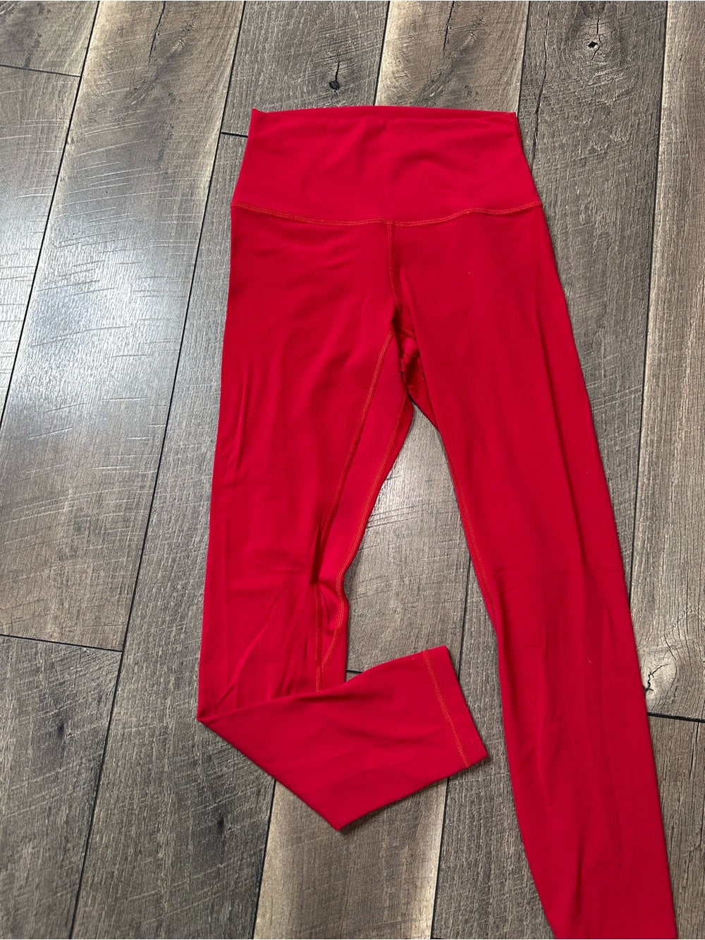 Lululemon Align Pant II 25"
Dark Red