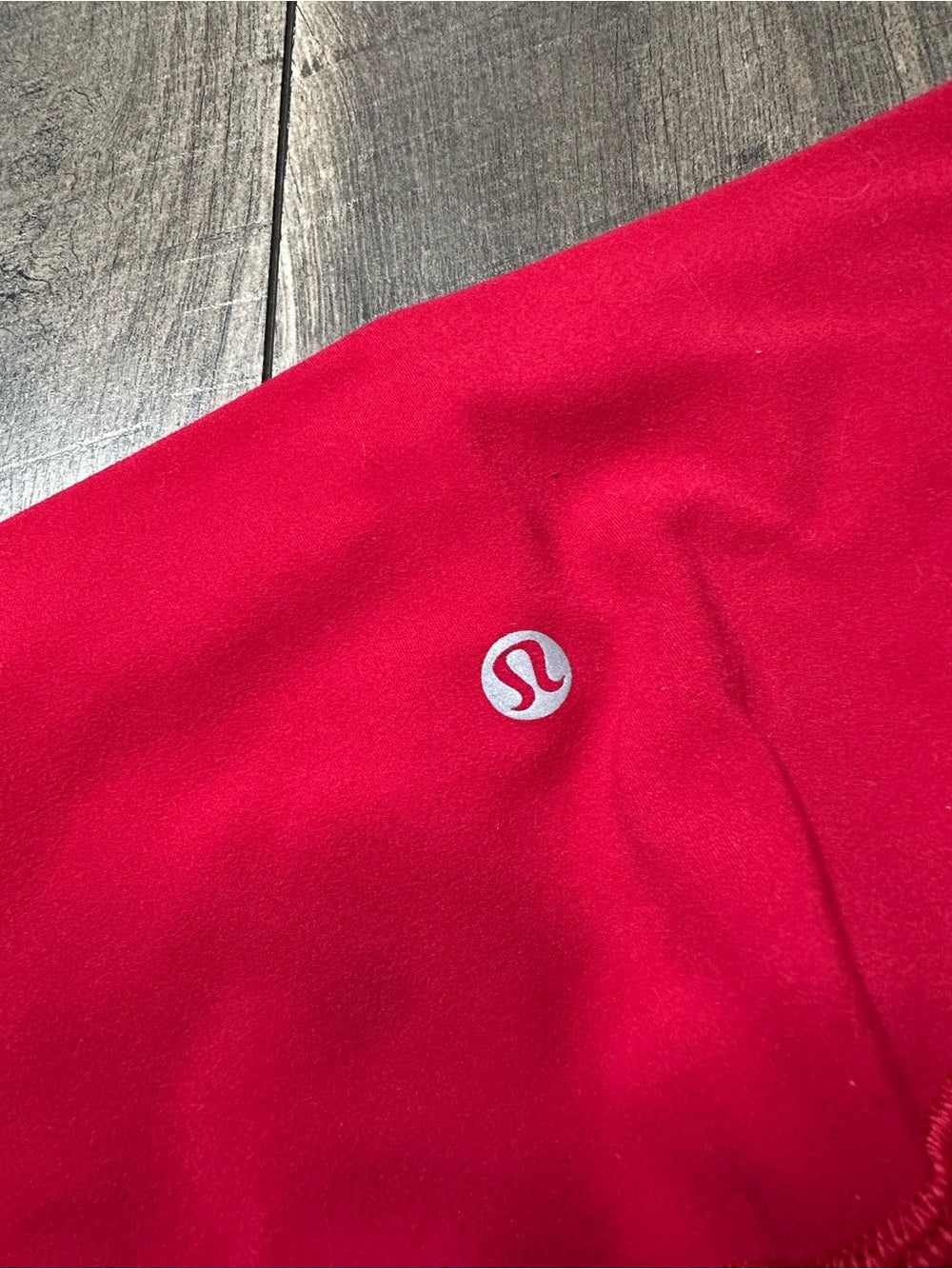 Lululemon Align Pant II 25"
Dark Red