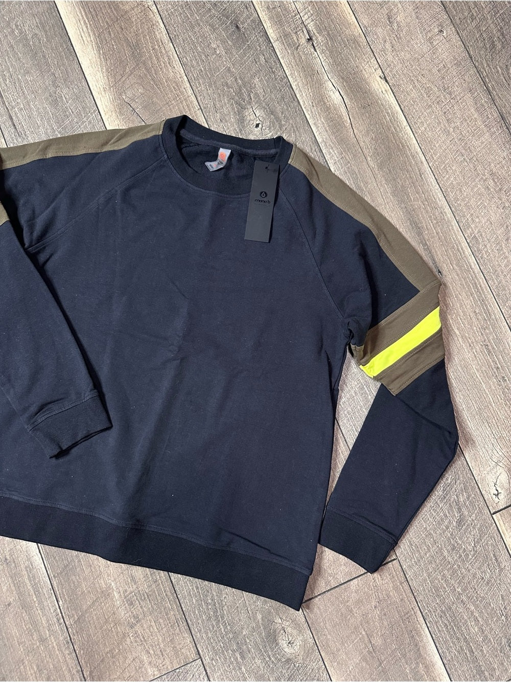 Mono B Crewneck Pullover
