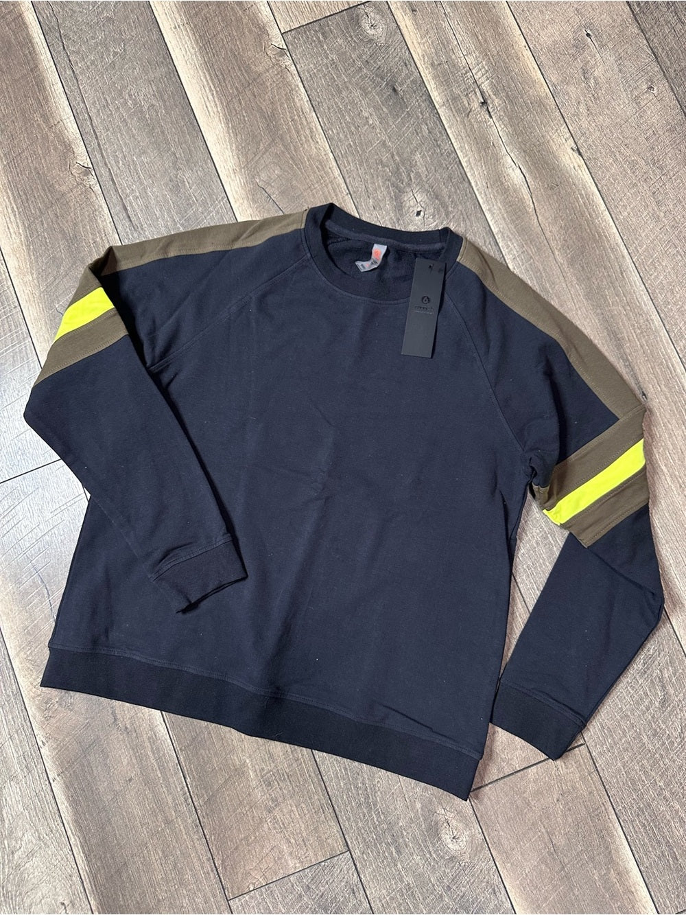 Mono B Crewneck Pullover