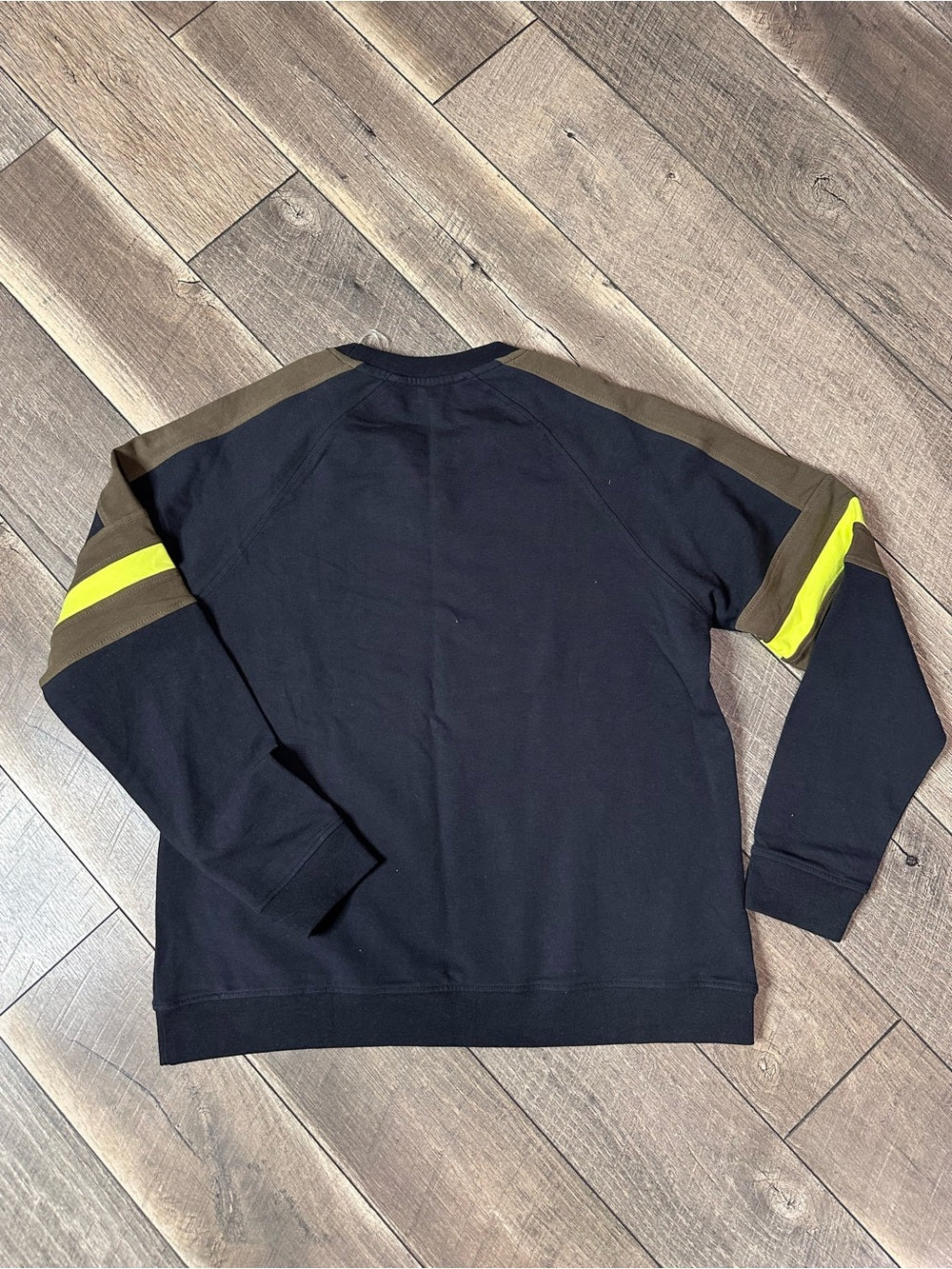 Mono B Crewneck Pullover