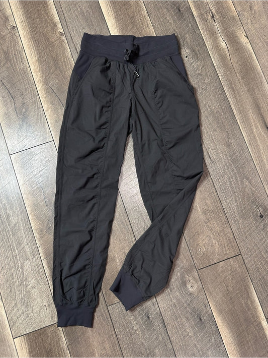 Lululemon Dance Studio Mid-Rise Jogger *Full Length
Graphite Grey