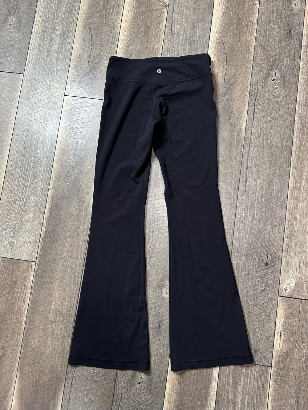 Lululemon Align Low-Rise Flared Pant 32.5"
Black
