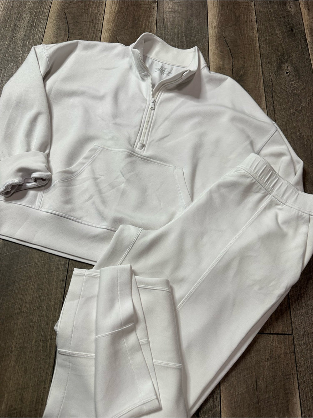 Vineyard Vines Performance 2pc Set