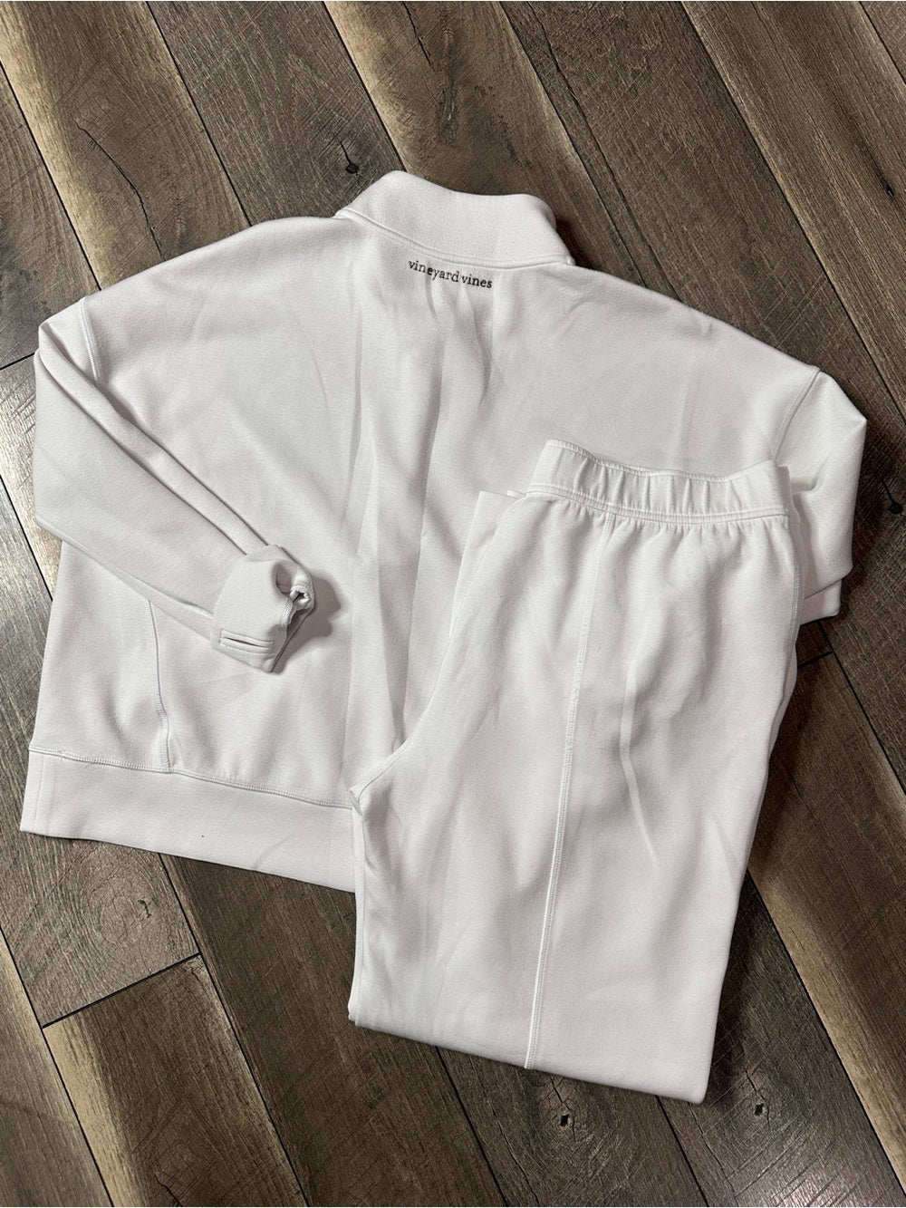 Vineyard Vines Performance 2pc Set