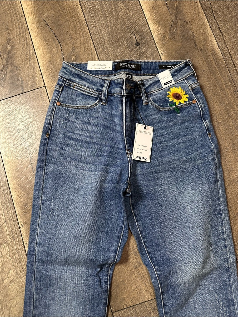 Judy Blue Relaxed Fit Sunflower Embroidered Jeans