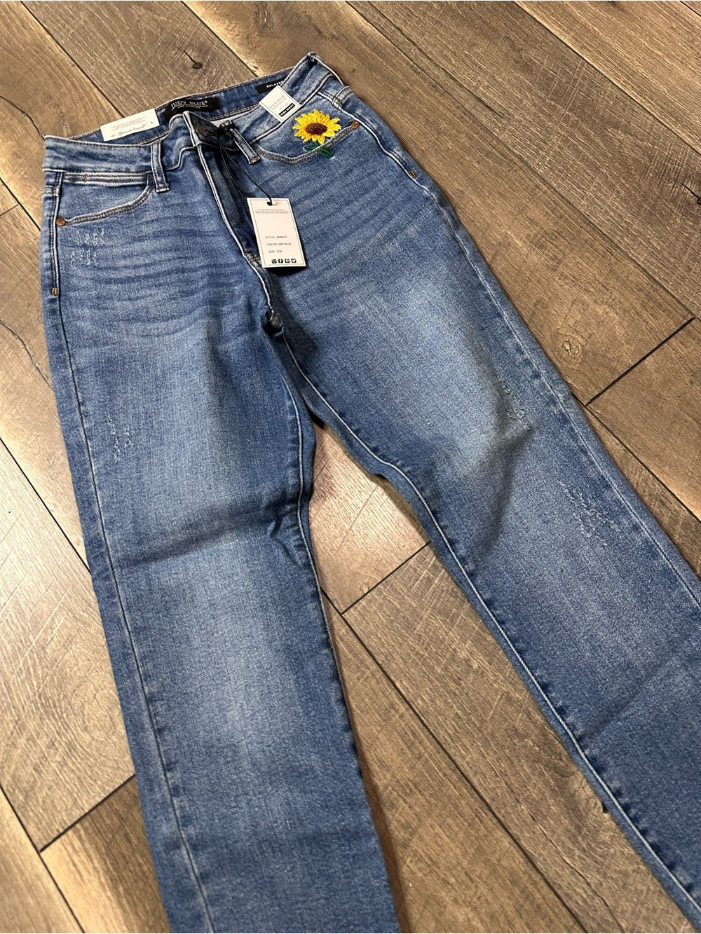 Judy Blue Relaxed Fit Sunflower Embroidered Jeans