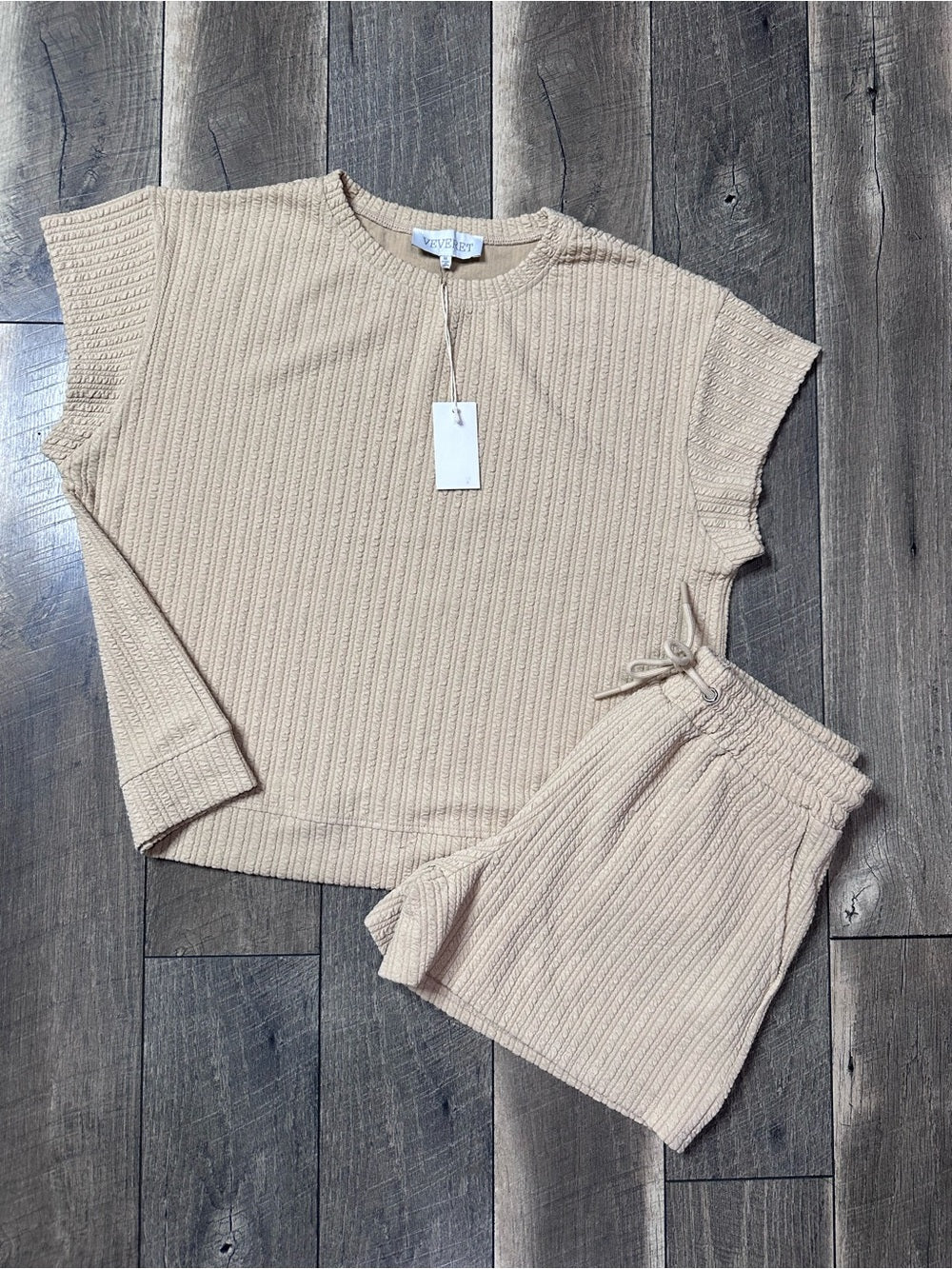 Vervet 2 Pc Set
