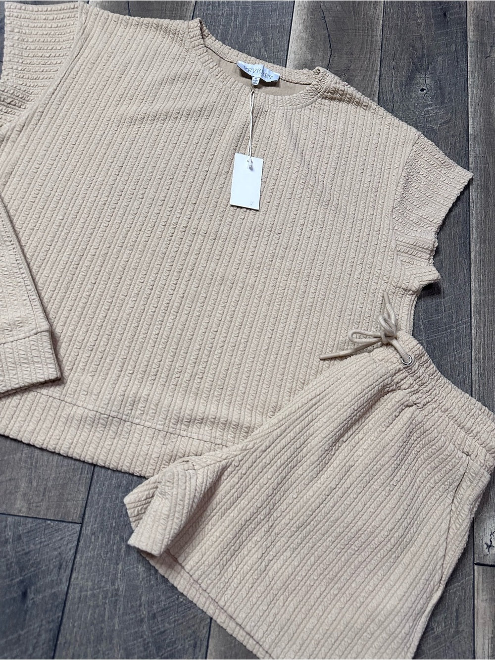 Vervet 2 Pc Set