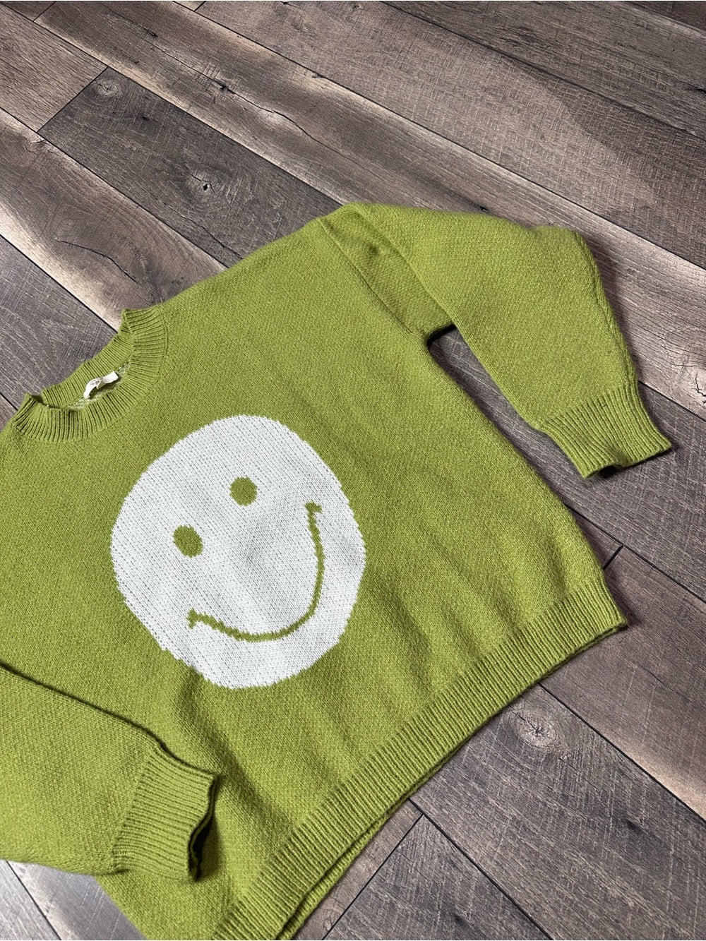 Easel Oversized Smiley Sweater
