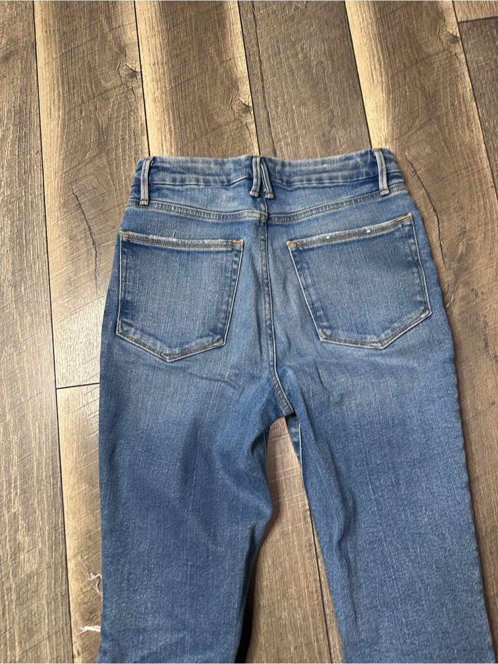 Good American Straight Leg Jeans