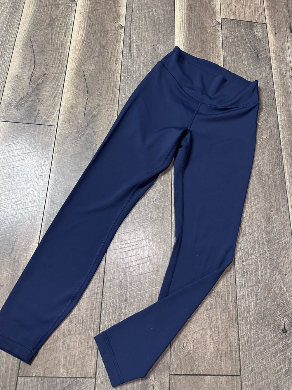Lululemon Wunder Under SmoothCover High-Rise Tight 25"
True Navy